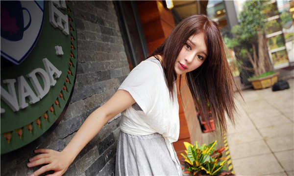 青羊想找一个女性生孩子给报酬-｛找个女人生孩子多少钱｝